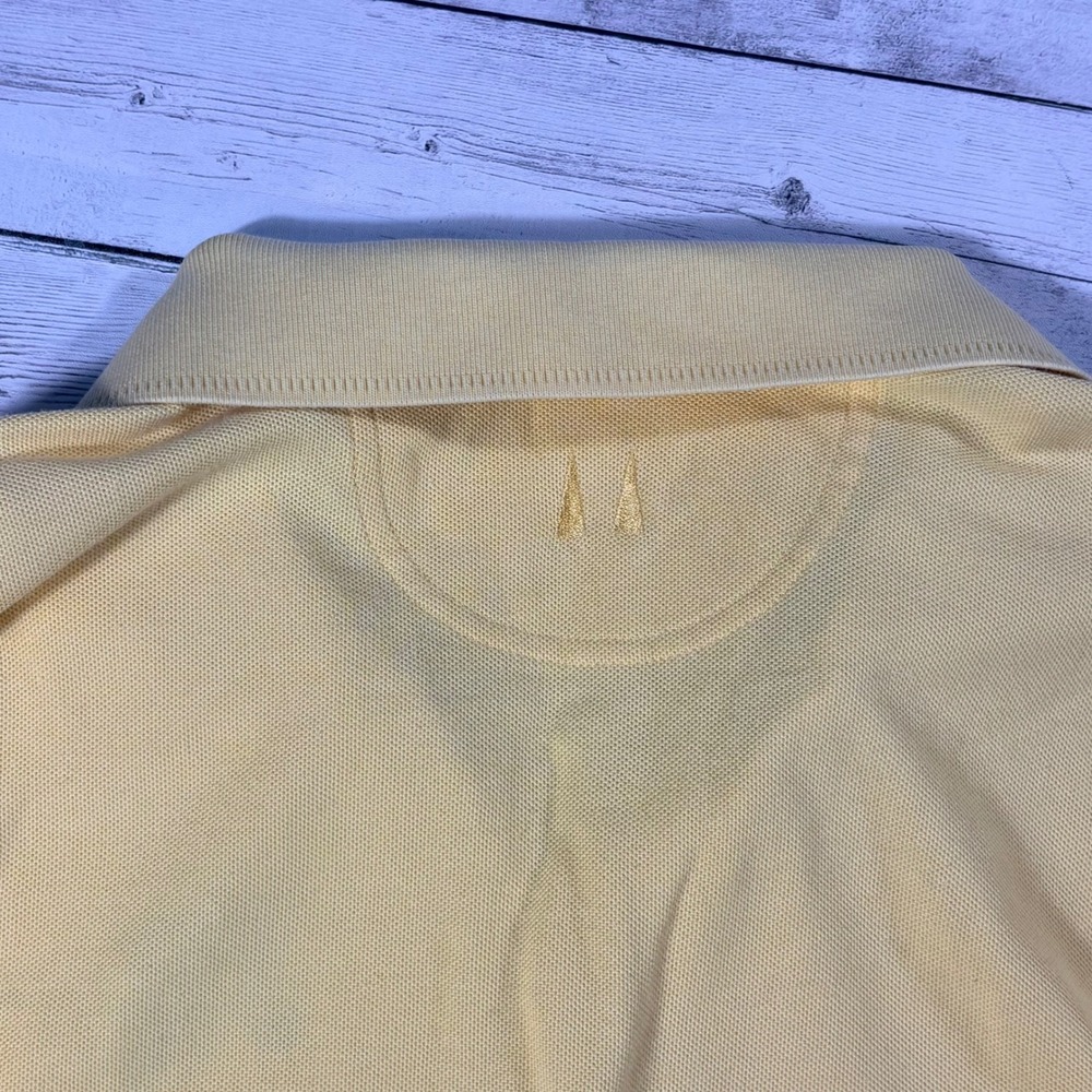 Greg Norman Mickey Mouse Golf Polo Shirt Mens XL Yellow Play Dry Pique Disney - Picture 7 of 15